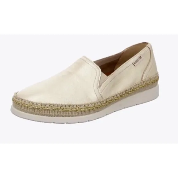 Mephisto Valina Gold Air Jet Nubuk Leather Gold Size 7.5 NWOB Women's