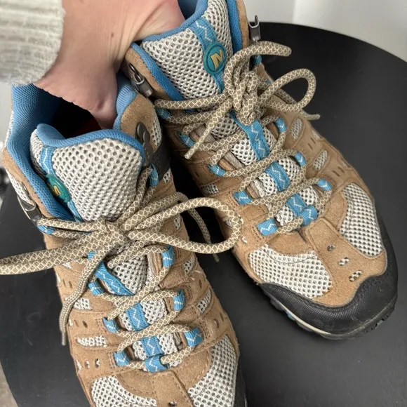 Merrell Accentor Mid Hiking Shoes