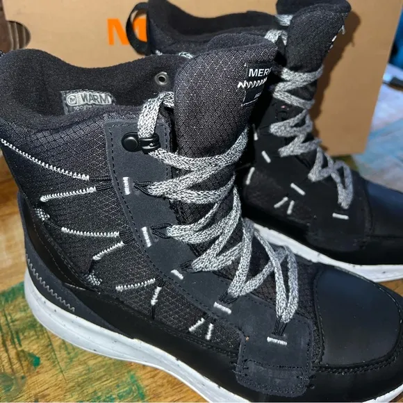 Merrell Bravada 2 Thermo Boot. Black/white. Size 9. NWT NIB