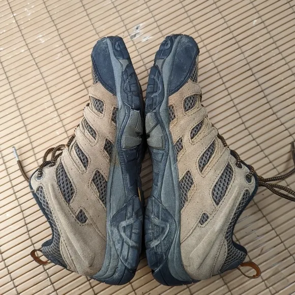 Merrell J87729 Earth Brown Moab Ventilator Outdoor Hiking Shoes Mens Size 9M. Gr