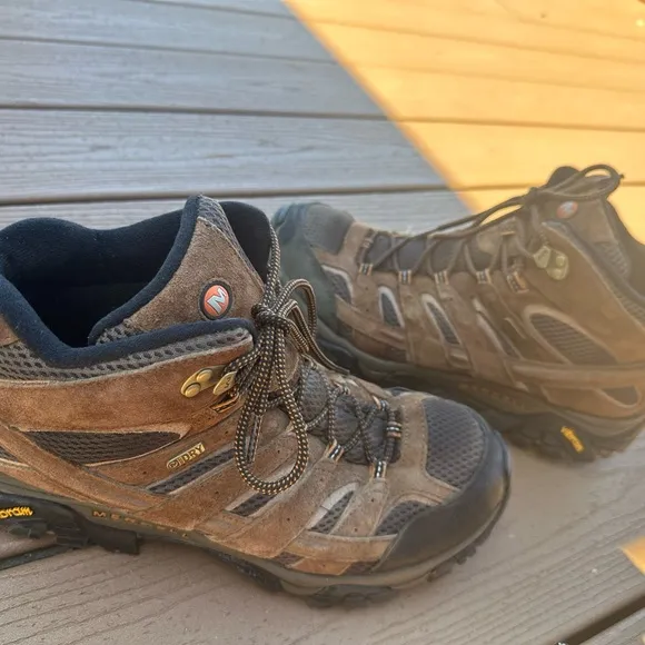 Merrell Men's Moab 3 Mid Waterproof Hiking Boots size 13 color earth