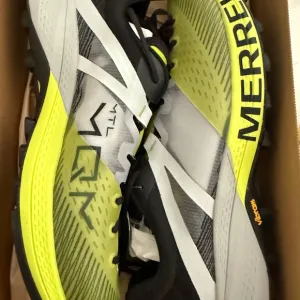 Merrell MTL MQM Black and Lime Athletic Shoes - size 12 NEW