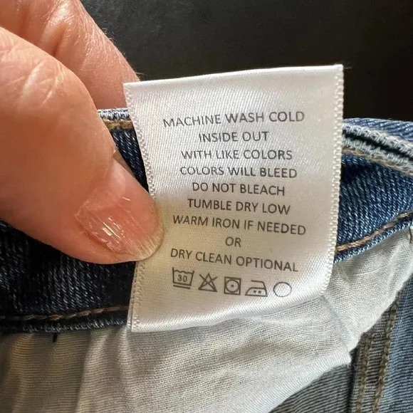 Mica Denim High-Rise Straight Crop Frayed Hem Jeans Dark Wash Size 28