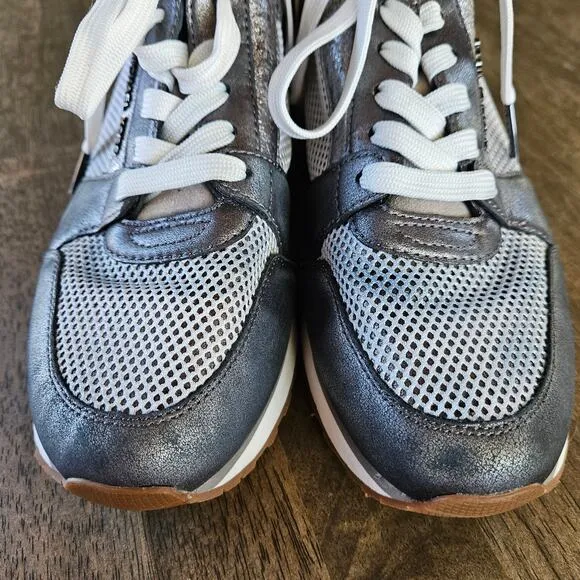 Michael Kors Silver and Grey Allie Trainer Shoes Size 8.5 Leather Walking Run