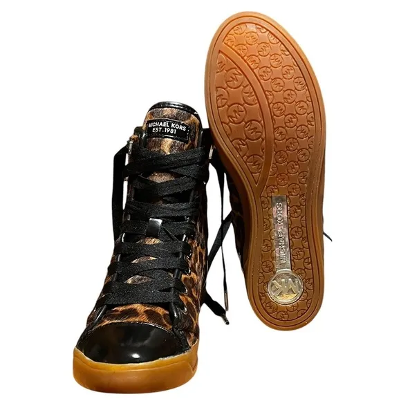 MICHAEL KORS Womans Leopard Print Calf Hair Leather Hight Tops Sz 7.5