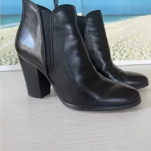 Michael Kors ❤️Women's Black Leather Ankle Boots