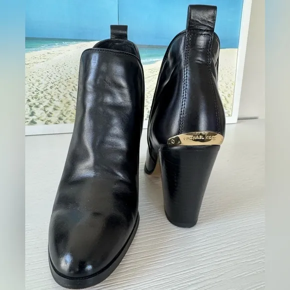 Michael Kors ❤️Women's Black Leather Ankle Boots