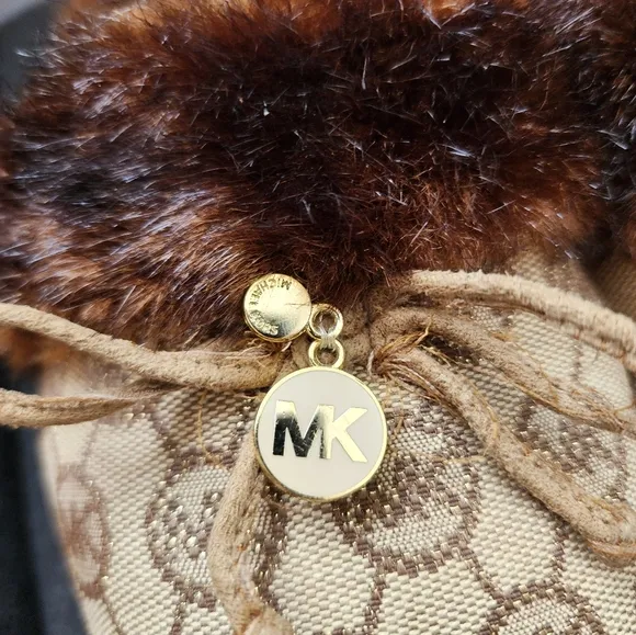Michael Kors Women's Slide Brown Logo Faux Brown Fur Slippers Size 5