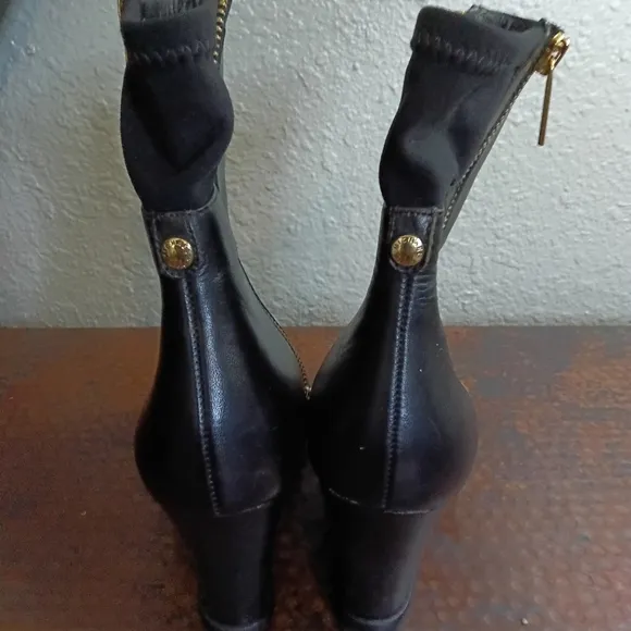 MICHAEL Michael Kors Aileen Vachetta Leather Wedge Ankle Boots