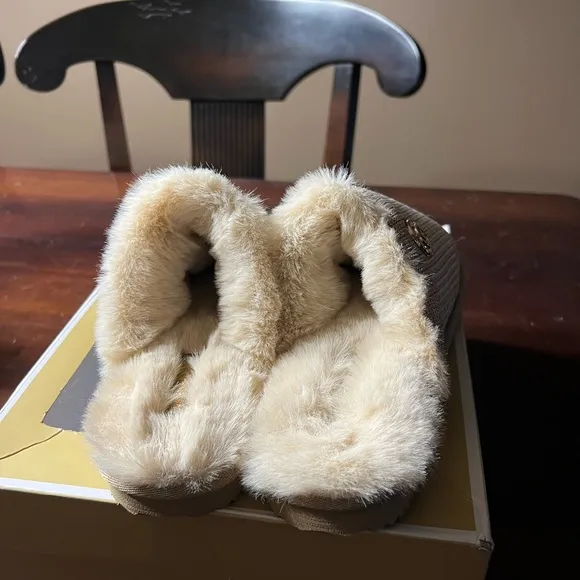Micheal Kors Janis faux fur lined slipper dark copper NEW size 10