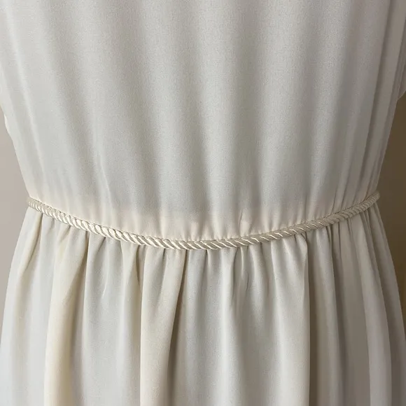 Minimalist Crewneck Short Sleeve Chiffon Cream Maxi Dress Cream Color Large
