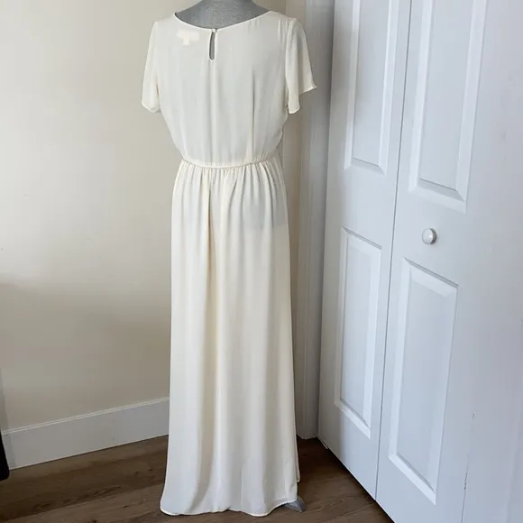 Minimalist Crewneck Short Sleeve Chiffon Cream Maxi Dress Cream Color Large