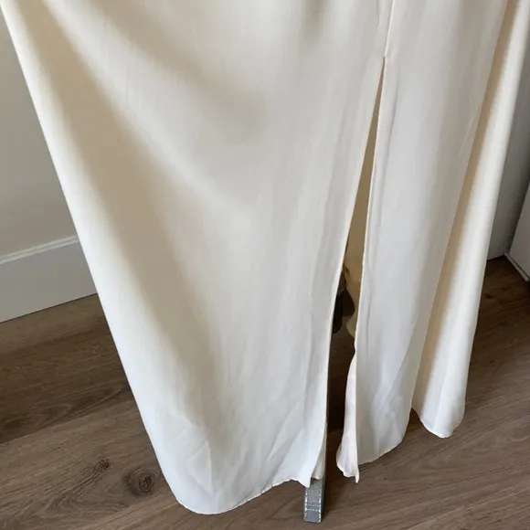 Minimalist Crewneck Short Sleeve Chiffon Cream Maxi Dress Cream Color Large
