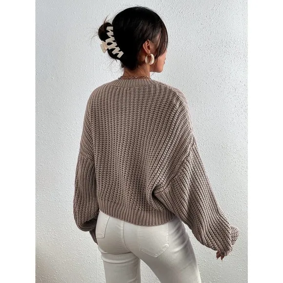 Minimalist Ribbed Knit Drop Shoulder Sweater white