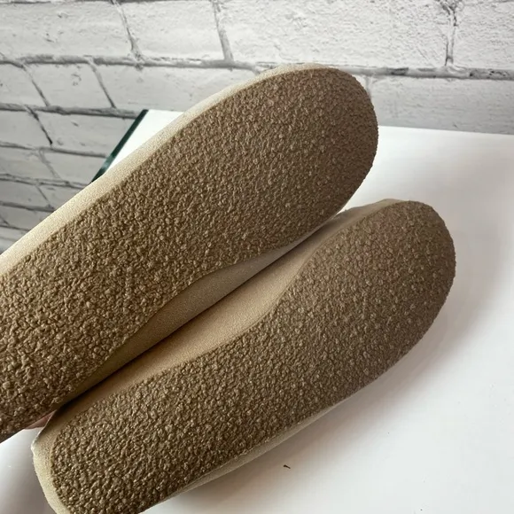 Minnetonka Leather Moccasin Cally Stone Size 10 Faux Fur Lining Slippers Moc NEW