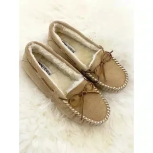 Minnetonka Tan Slippers Sude Leather