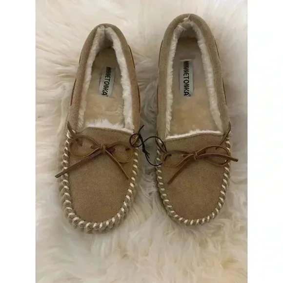 Minnetonka Tan Slippers Sude Leather