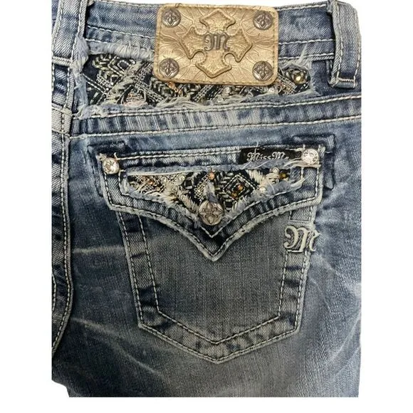 Miss Me Signature Frayed Ankle Jeans