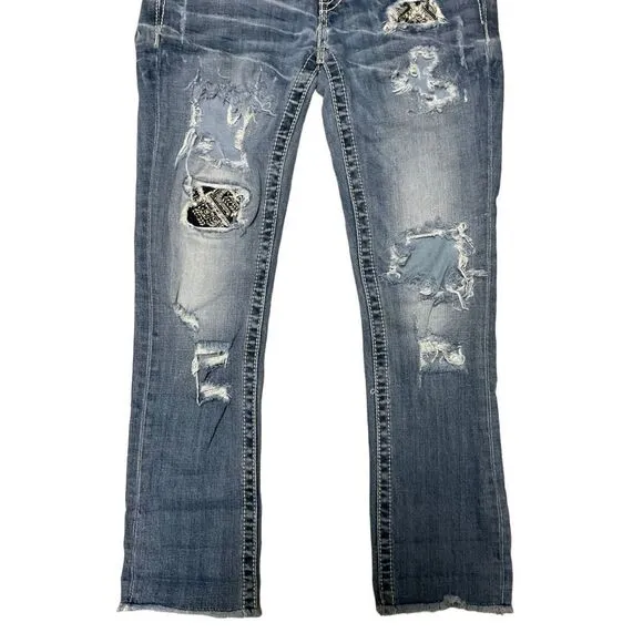 Miss Me Signature Frayed Ankle Jeans
