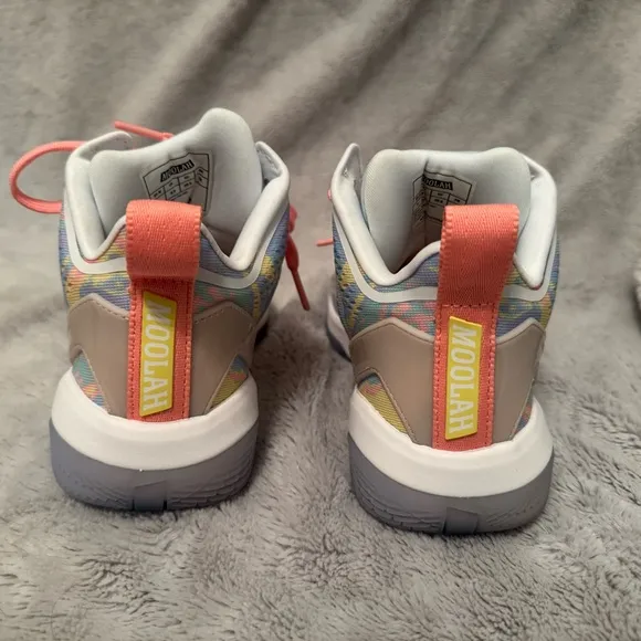 Moolah Size 5 Women’s Basketball Shoes