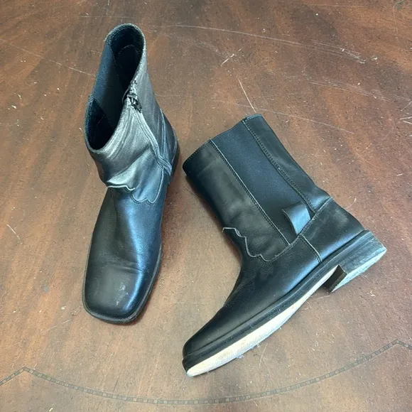 ⚡️MOVING SALE ⚡️ Zara leather square toe ankle boots ⚡️MOVING SALE ⚡️