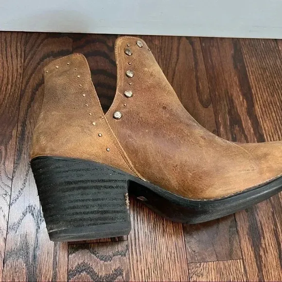 Musse &amp; Cloud Aster Ankle Boots Booties Brown Leather Women’s size 10 Studs $105
