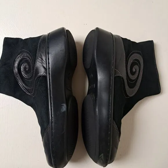 Naot Oyster Black Suede Leather Comfort Walking Zip Boots Size 38 US 7.5