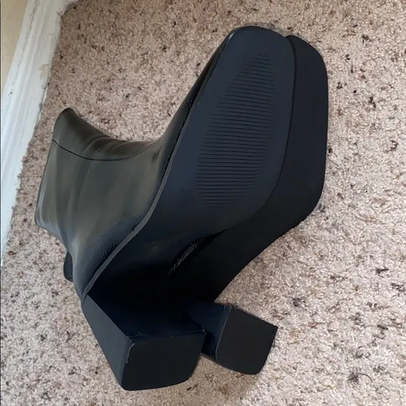 Nasty Gal Patent Leather Ankle Booties - EUC