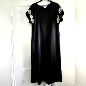 Natori Vintage Luxury NightGown Dress