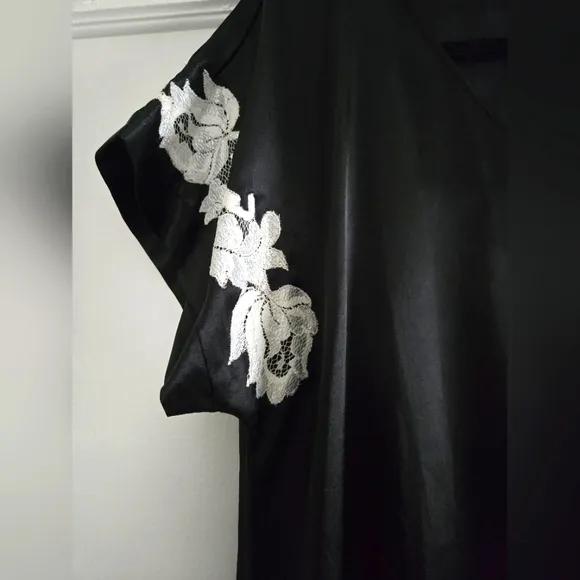 Natori Vintage Luxury NightGown Dress