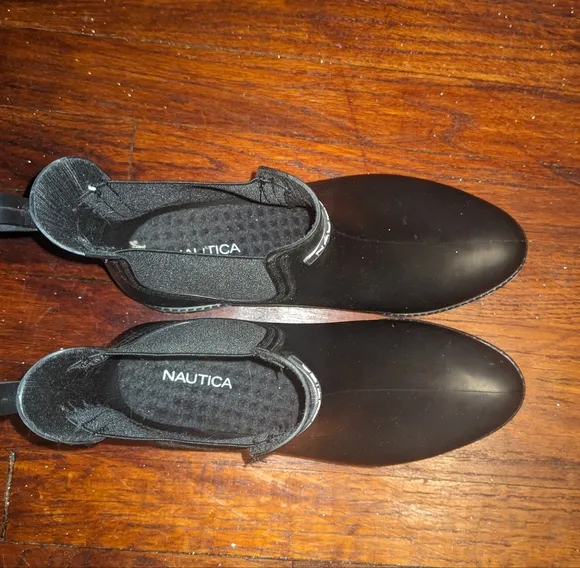 Nautica black rain ankle boots 7