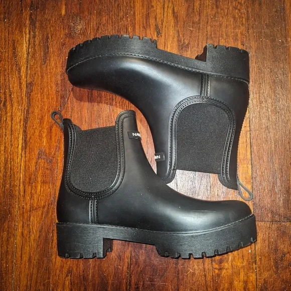 Nautica black rain ankle boots 7