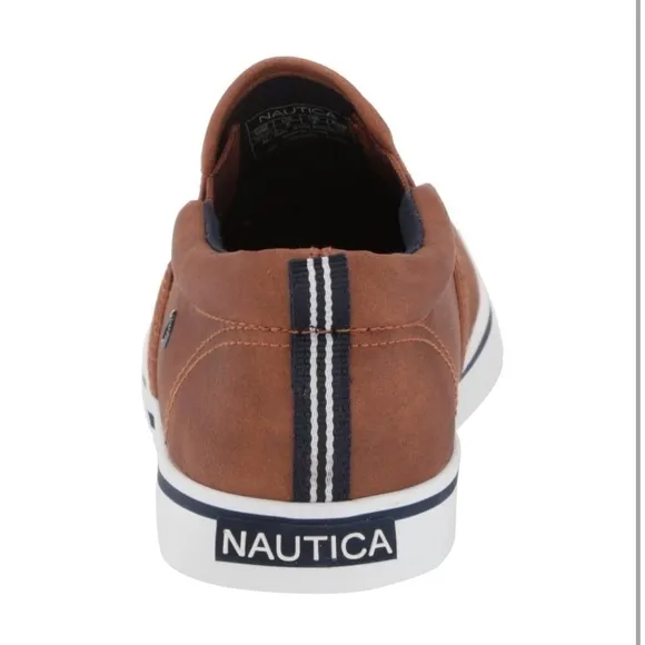 Nautica Kid's Slip-On Casual Shoe Athletic Sneaker Size 4 # Bag 4-RR