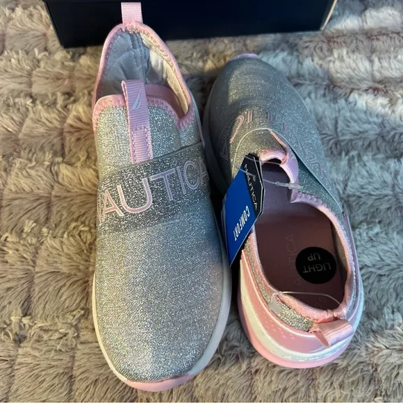 Nautica Light Up Alois Girl Sneakers Size 2 Sparkle
