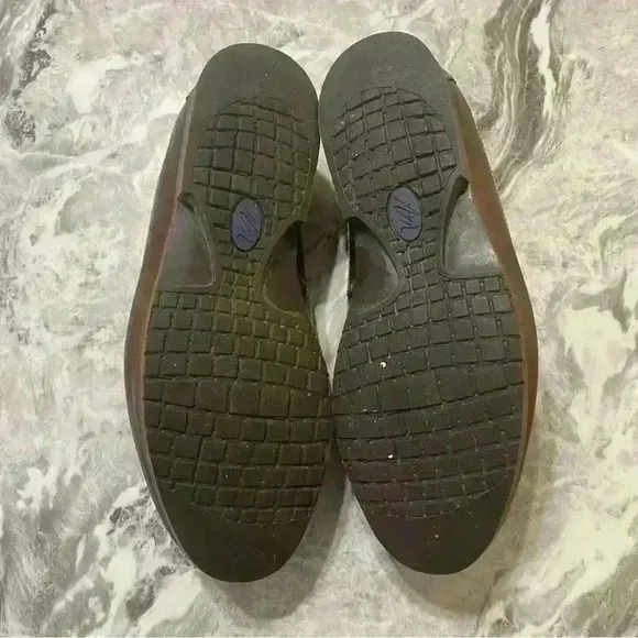 Neil M. Loafers Mens Size 9.5 Casual Comfort Shoes Mocs Brown Leather Vacation