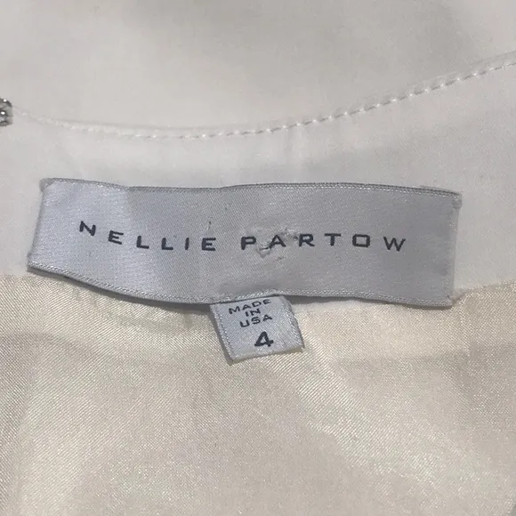 Nellie Partow Size 4 Cream Sheath Dress Classic Luxury Elegant Timeless