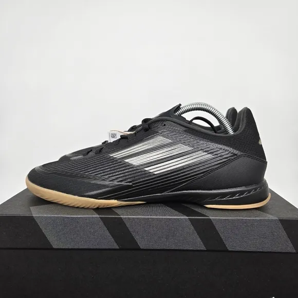 New adidas F50 League Indoor Men's Soccer Shoes Size 9