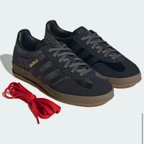 NEW Adidas Gazelle Black Carbon Gray Velvet Suede Sneakers Women’s 8 Men’s 7 NIB