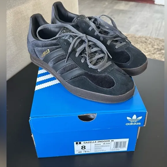 NEW Adidas Gazelle Black Carbon Gray Velvet Suede Sneakers Women’s 8 Men’s 7 NIB