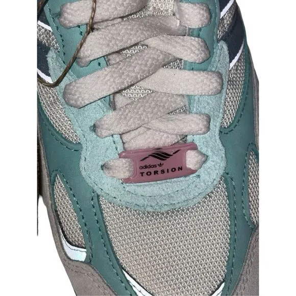 New Adidas Torsion Super Shoes Men size 5