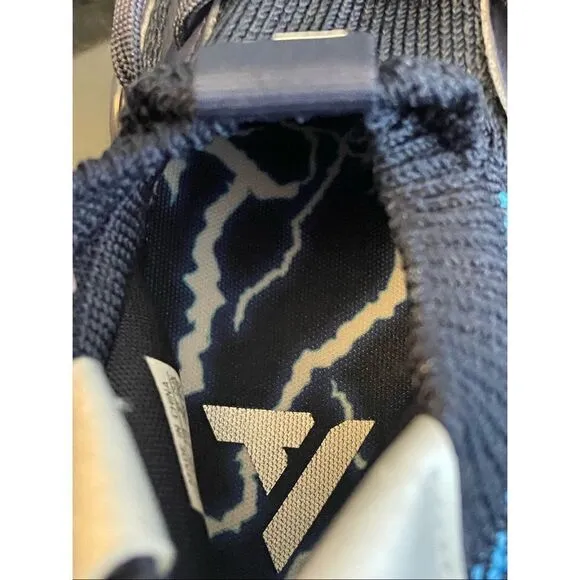 New Adidas TRAE YOUNG 2.0 SHOES Men’s/Women’s Sneaker Shoes M 10 W 11