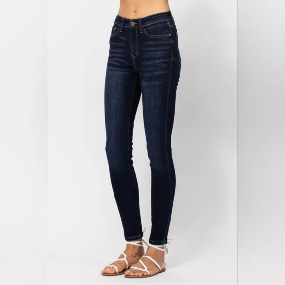 New Arrival!! Judy Blue Full Size High Waist Handsand Skinny Jeans