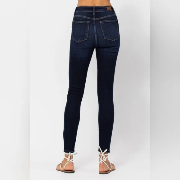 New Arrival!! Judy Blue Full Size High Waist Handsand Skinny Jeans