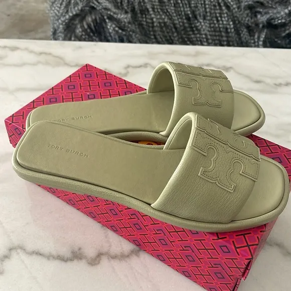 New, Authentic TORY BURCH Logo Sandals Light Green size US 9.5 slide slippers
