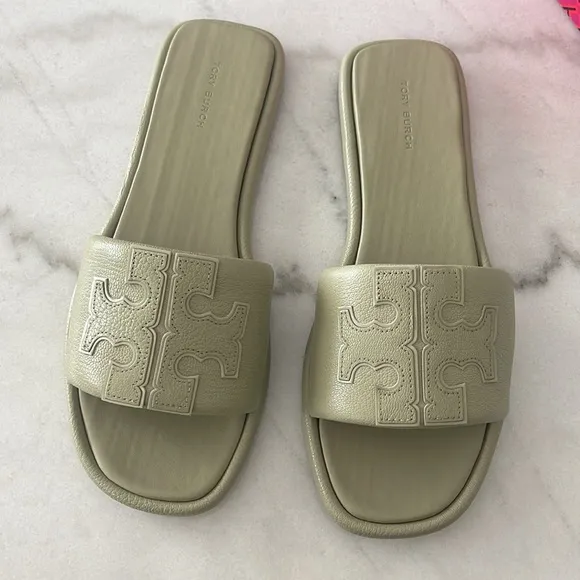 New, Authentic TORY BURCH Logo Sandals Light Green size US 9.5 slide slippers