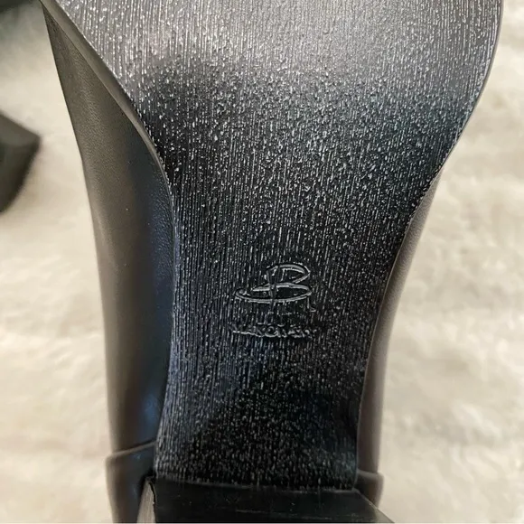 New B. Makowsky Leather Ankle Heel Boots Black Size 8.5