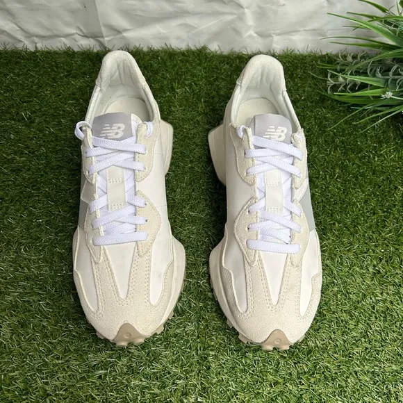 New Balance 327 NB Beige WhiteGrey Women size 9.5 men 8 gently used