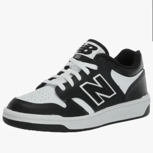 New Balance 480 black and white lace up tennis shoes Sneakers boys size 12