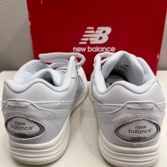 New Balance 577 Hook and Loop  Mens White Sneakers Size 10 Shoes