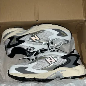 New Balance 725